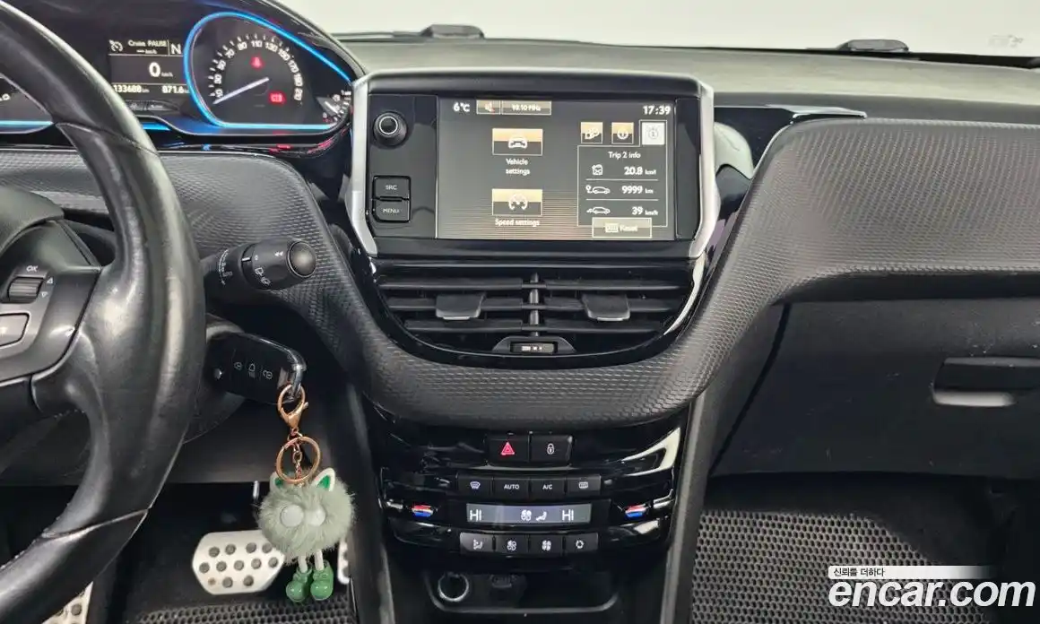 Peugeot 2008 2015 1.6 гидро в Москве № 233550, фото 14