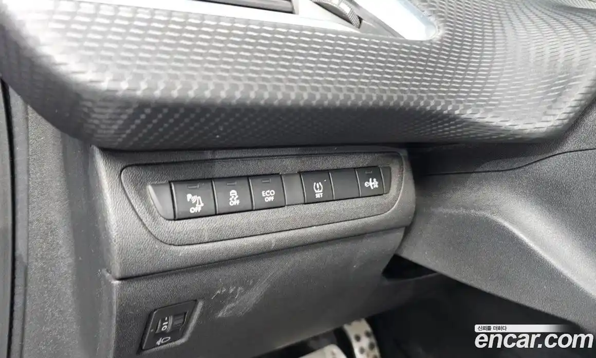 Peugeot 2008 2015 1.6 гидро в Москве № 233550, фото 17