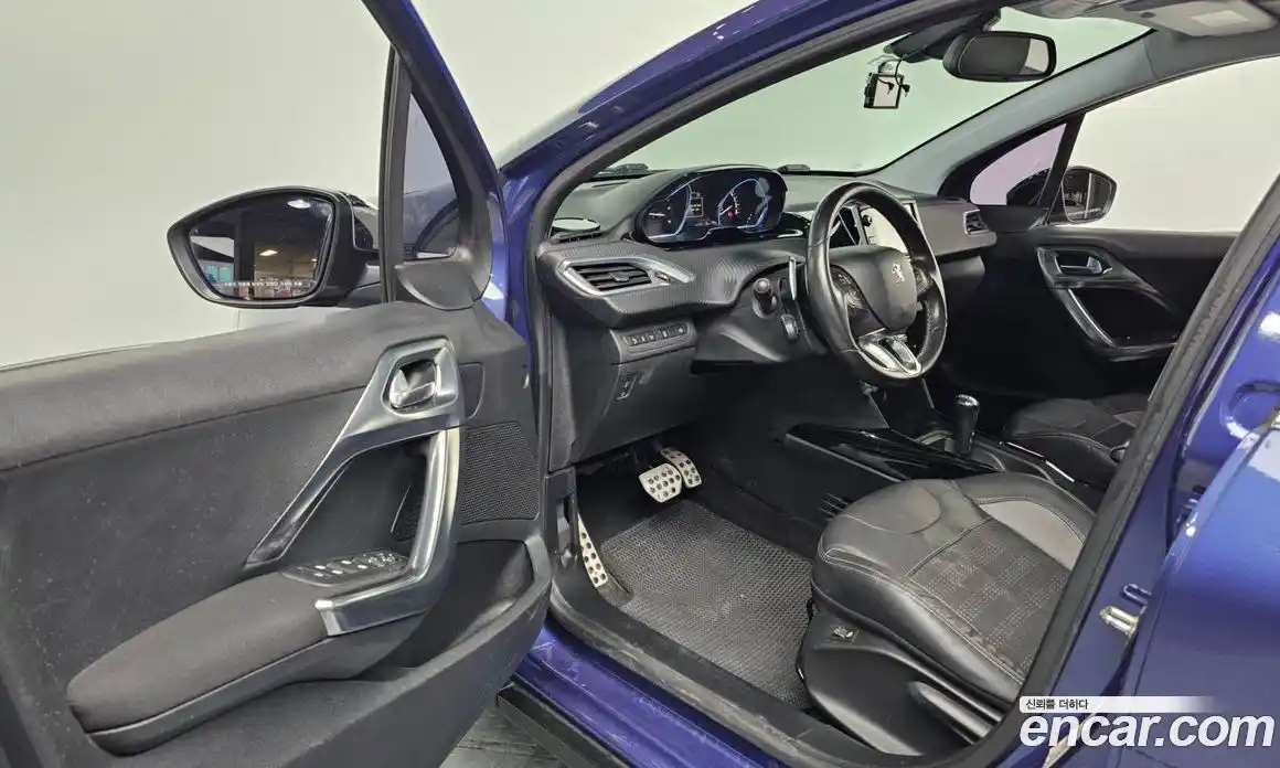 Peugeot 2008 2015 1.6 гидро в Москве № 233550, фото 10