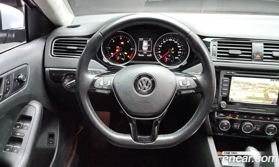 Volkswagen Jetta 2015 2.0 гидро в Москве № 254732, фото 13