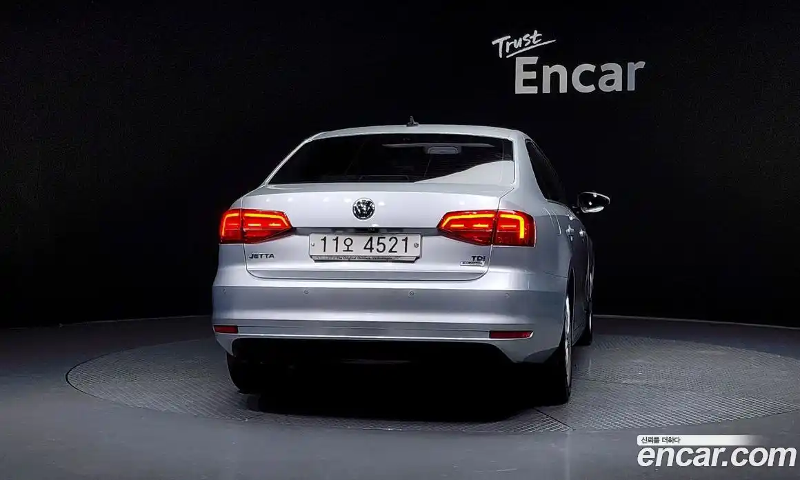 Volkswagen Jetta 2015 2.0 гидро в Москве № 254732, фото 4