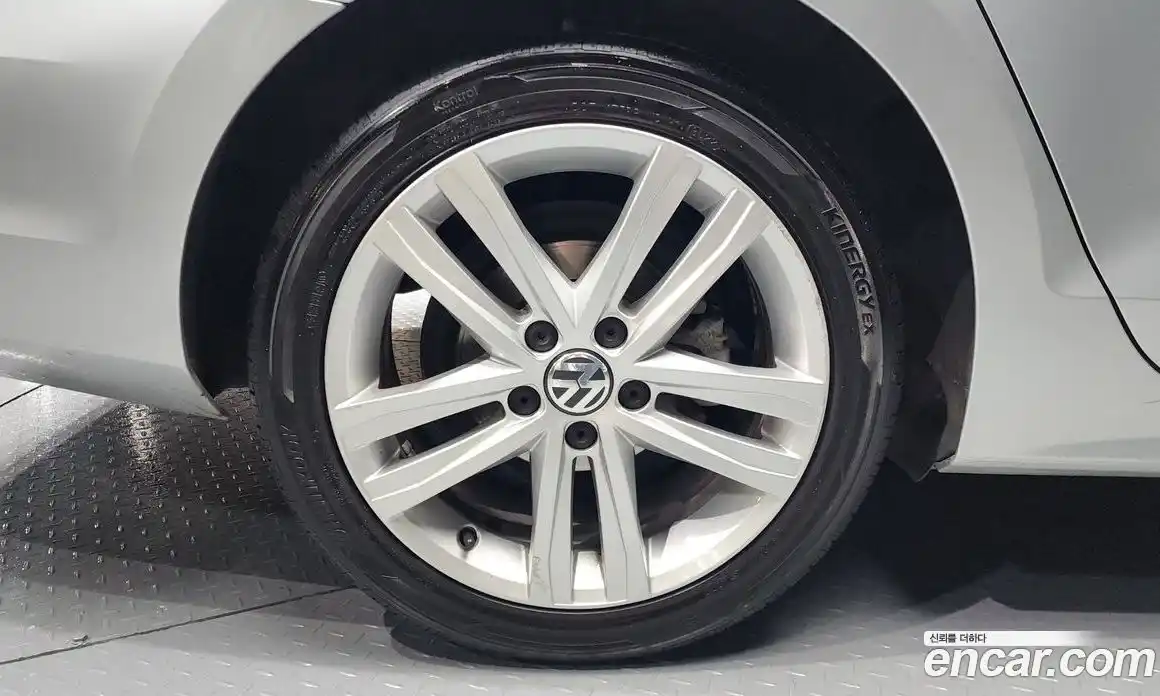 Volkswagen Jetta 2015 2.0 гидро в Москве № 254732, фото 5