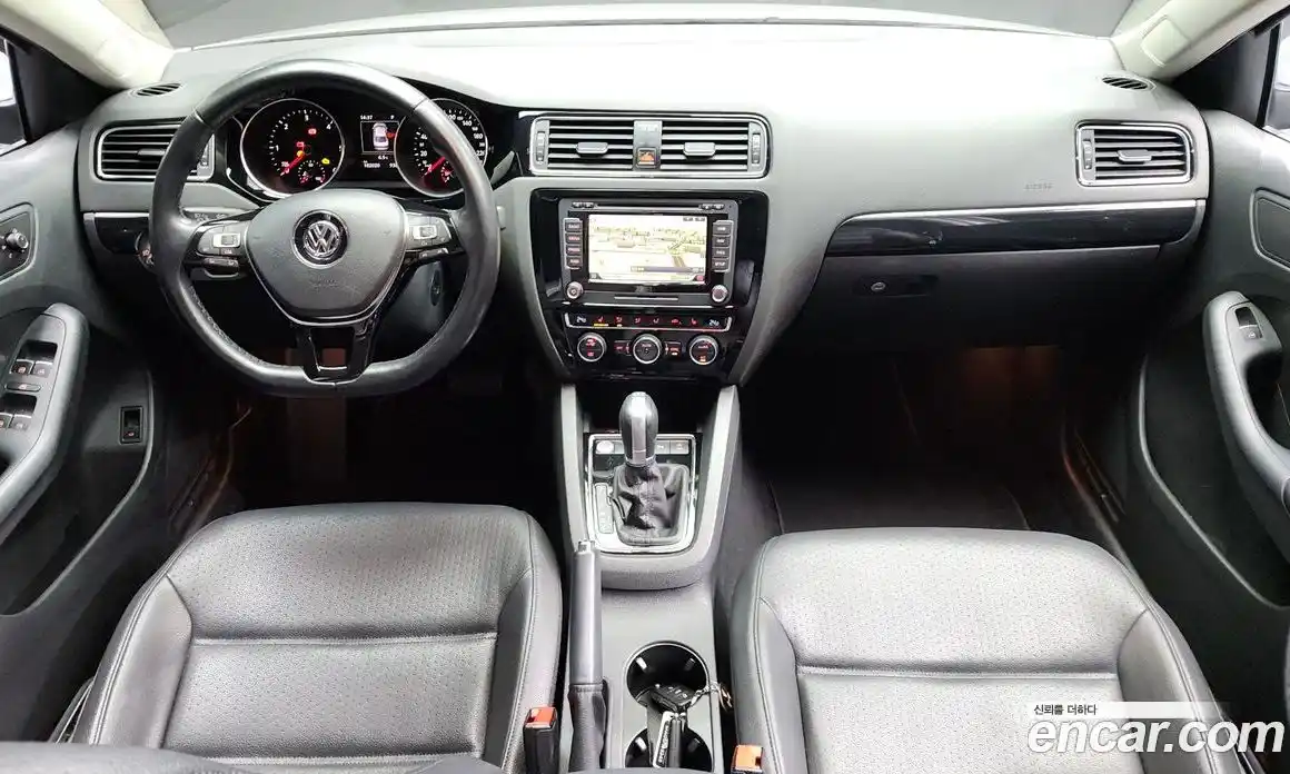Volkswagen Jetta 2015 2.0 гидро в Москве № 254732, фото 7