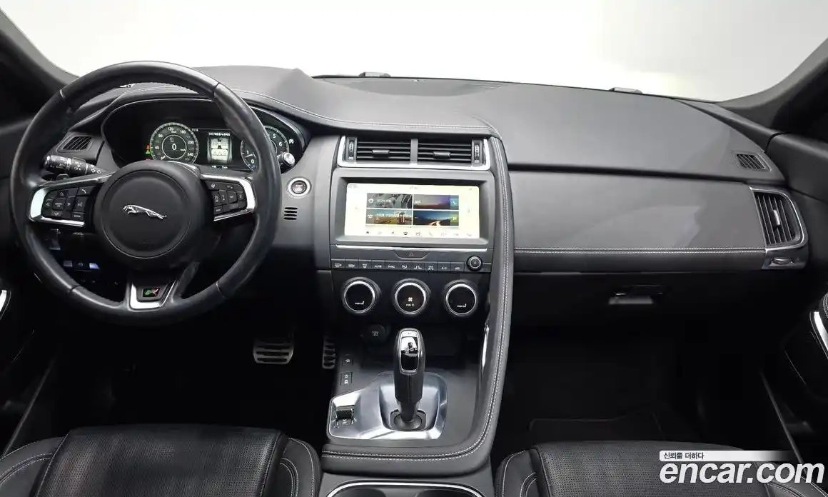 Jaguar E-Pace 2018 2.0 гидро в Москве № 256048, фото 7