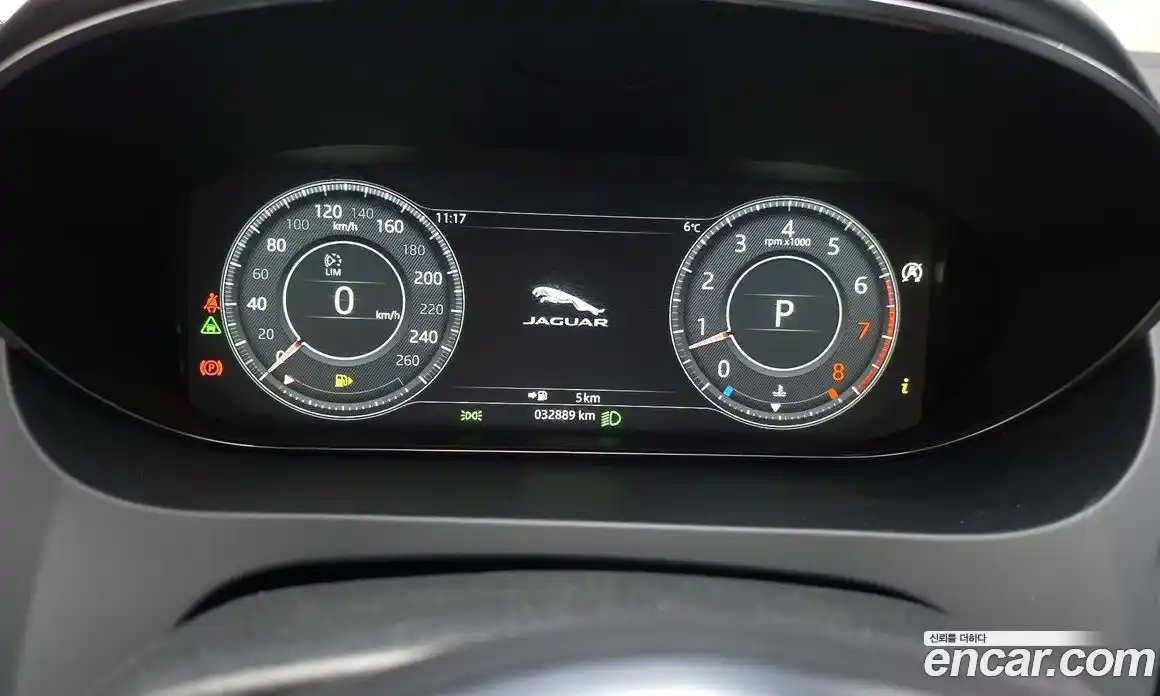 Jaguar E-Pace 2018 2.0 гидро в Москве № 256048, фото 8
