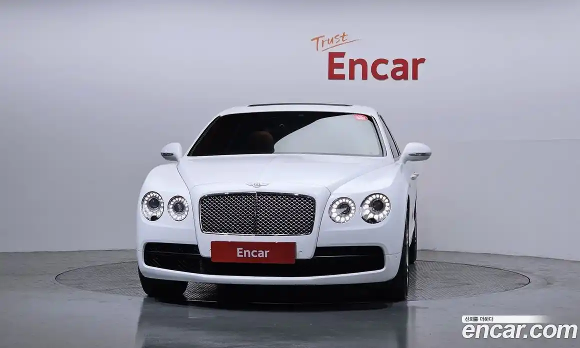 Bentley Flying Spur 2018 4.0 гидро в Москве № 256667, фото 3