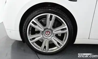 Bentley Flying Spur 2018 4.0 гидро в Москве № 256667, миниатюра 5