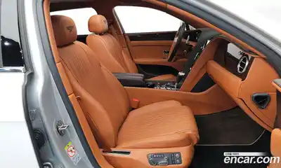 Bentley Flying Spur 2018 4.0 гидро в Москве № 256667, миниатюра 10