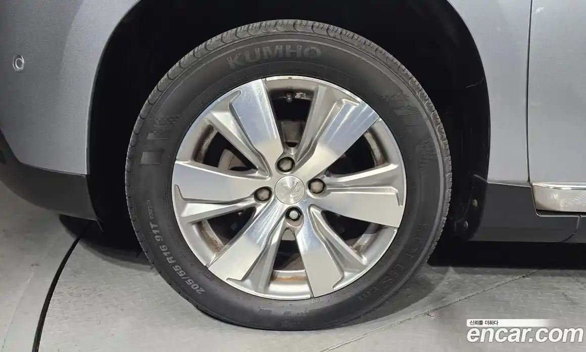 Peugeot 2008 2015 1.6 гидро в Москве № 257644, фото 5