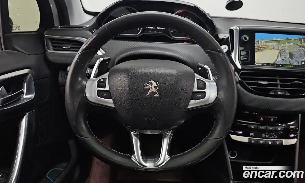 Peugeot 2008 2015 1.6 гидро в Москве № 259185, фото 13