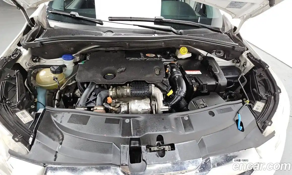 Peugeot 2008 2015 1.6 гидро в Москве № 259185, фото 6