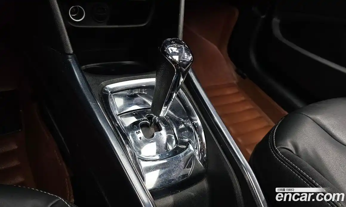 Peugeot 2008 2015 1.6 гидро в Москве № 259185, фото 9