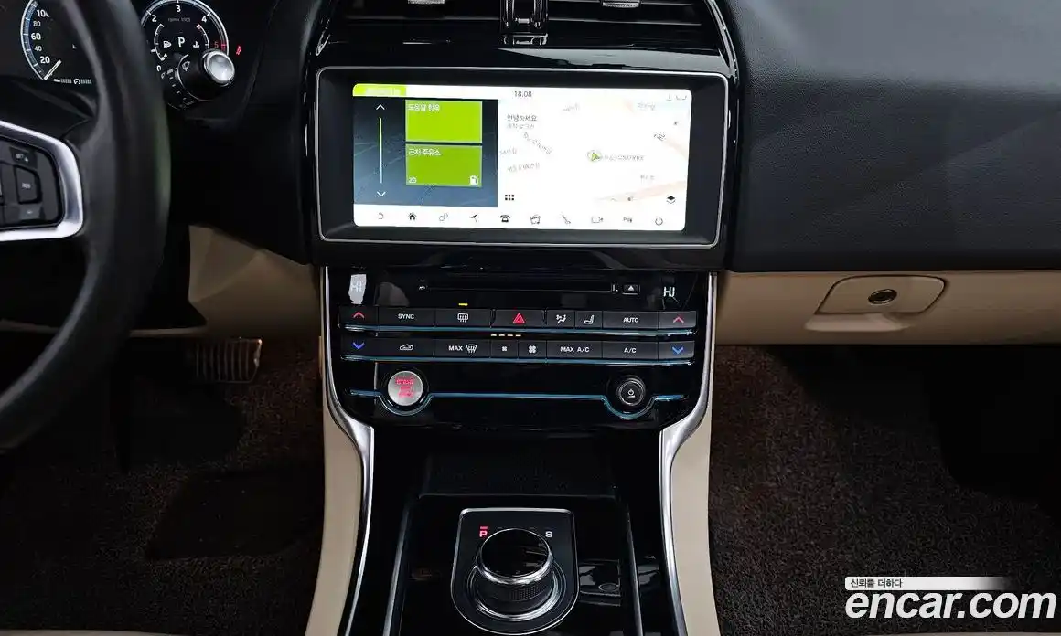 Jaguar XE 2019 2.0 гидро в Москве № 262125, фото 14
