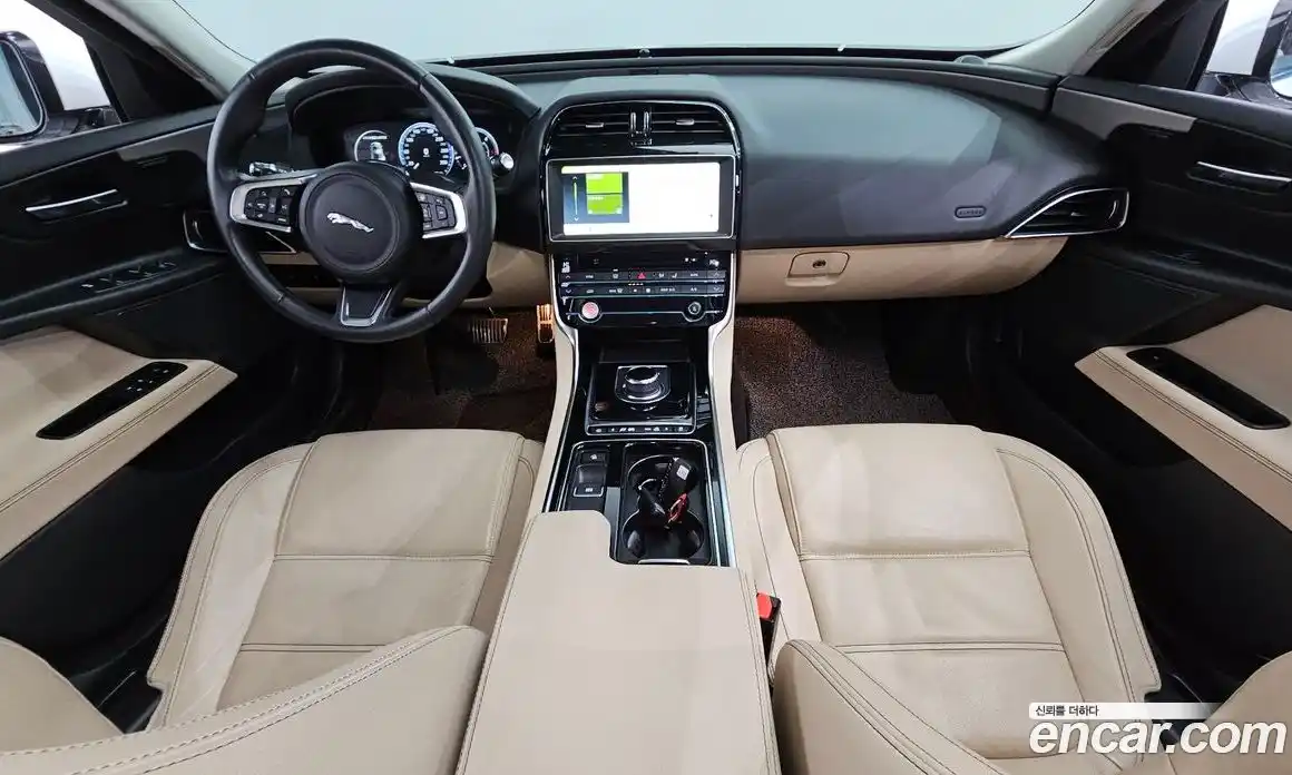 Jaguar XE 2019 2.0 гидро в Москве № 262125, фото 7