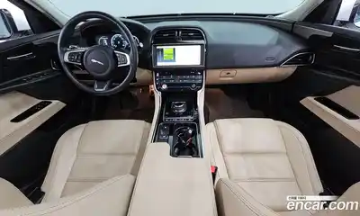 Jaguar XE 2019 2.0 гидро в Москве № 262125, миниатюра 7