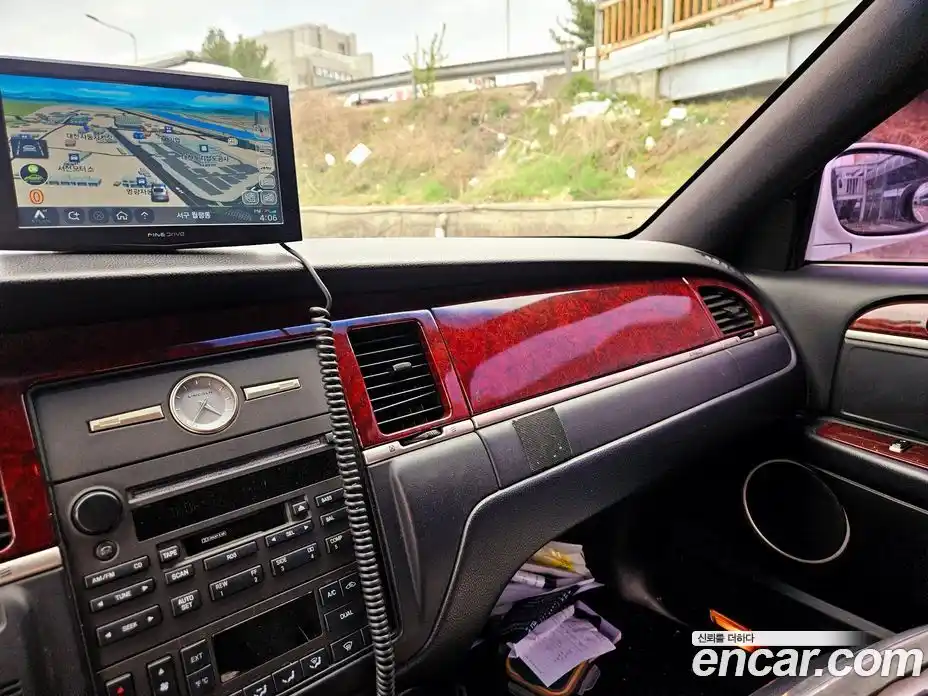 Lincoln Town Car 2003 4.6 гидро в Москве № 282704, фото 14