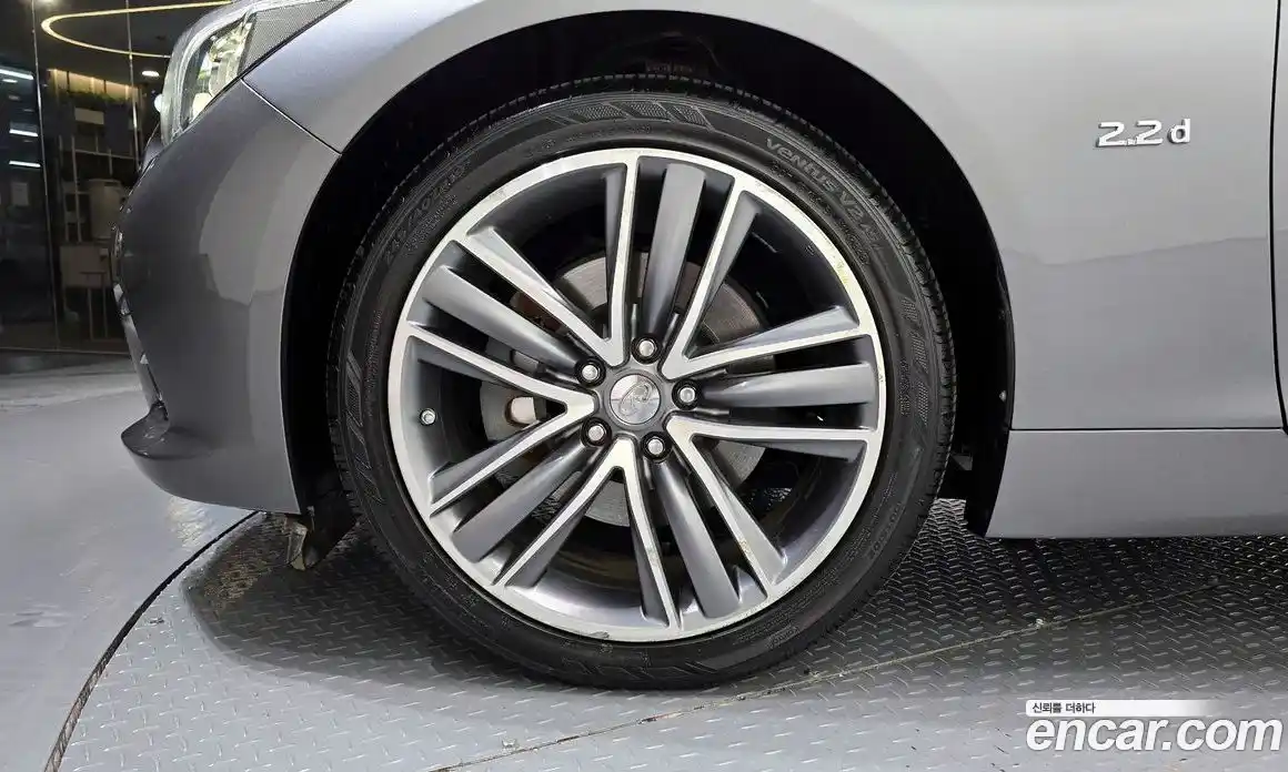 Infiniti Q50 2015 2.1 гидро в Москве № 295013, фото 5