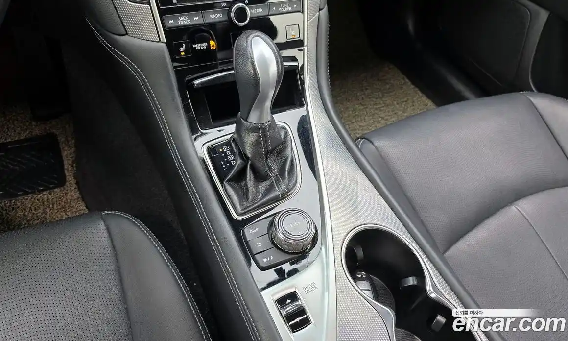Infiniti Q50 2015 2.1 гидро в Москве № 295013, фото 9