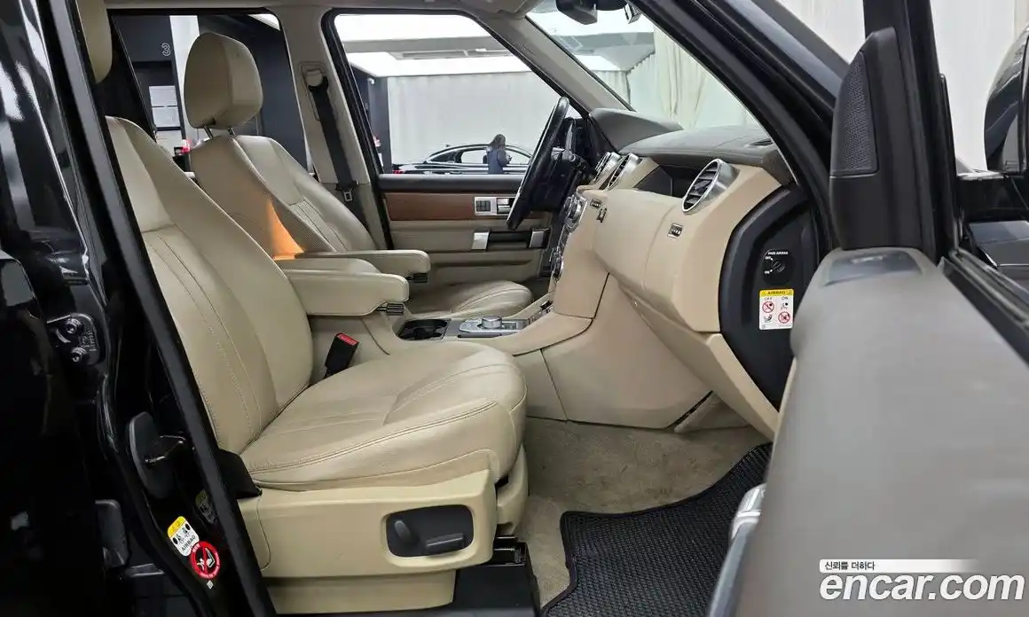 Land Rover Discovery 2015 3.0 гидро в Москве № 298314, фото 11
