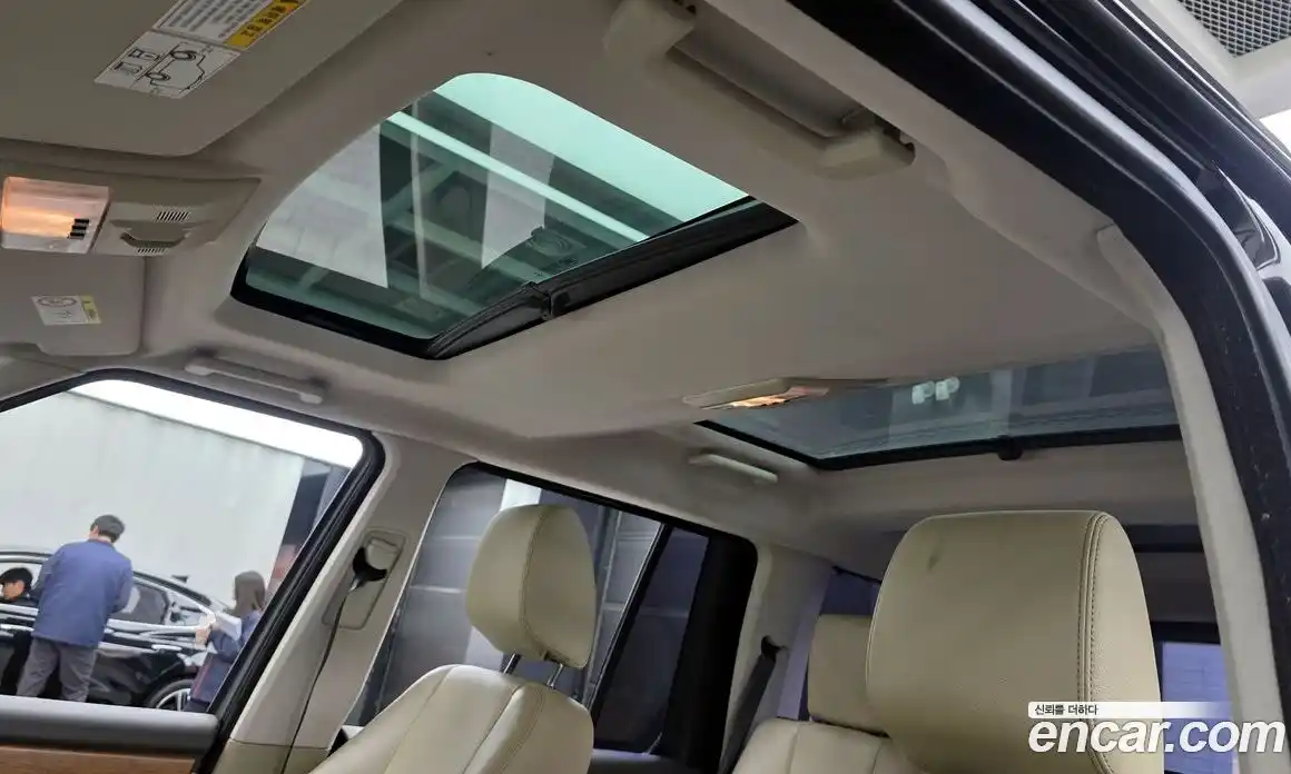 Land Rover Discovery 2015 3.0 гидро в Москве № 298314, фото 18