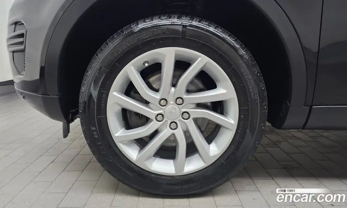 Land Rover Discovery Sport 2018 2.0 гидро в Москве № 298694, фото 5