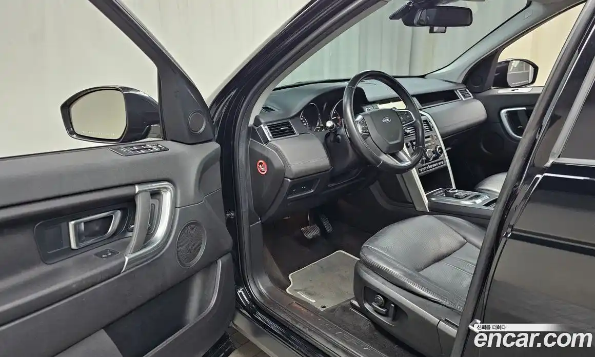Land Rover Discovery Sport 2018 2.0 гидро в Москве № 298694, фото 10