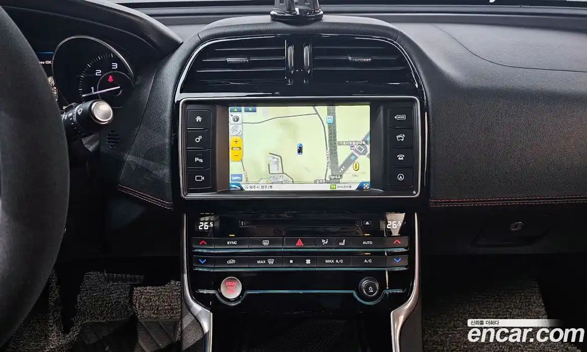 Jaguar XE 2015 2.0 гидро в Москве № 304942, фото 14