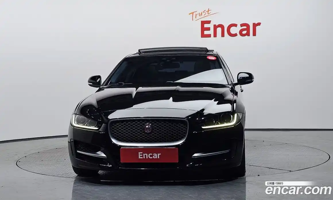 Jaguar XE 2015 2.0 гидро в Москве № 304942, фото 3