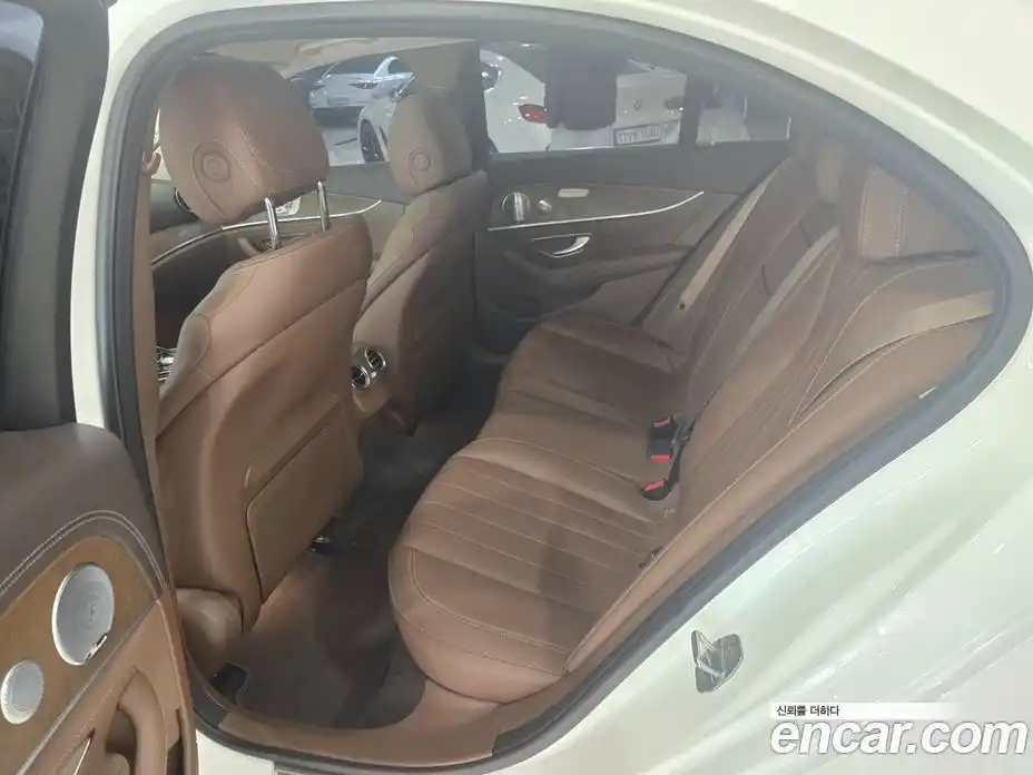 Mercedes-Benz E-Class 2018 3.0 гидро в Москве № 307716, фото 11