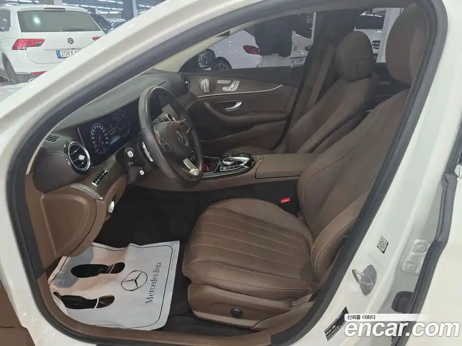 Mercedes-Benz E-Class 2018 3.0 гидро в Москве № 307716, фото 7
