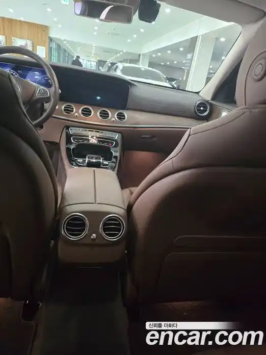 Mercedes-Benz E-Class 2018 3.0 гидро в Москве № 307716, фото 10