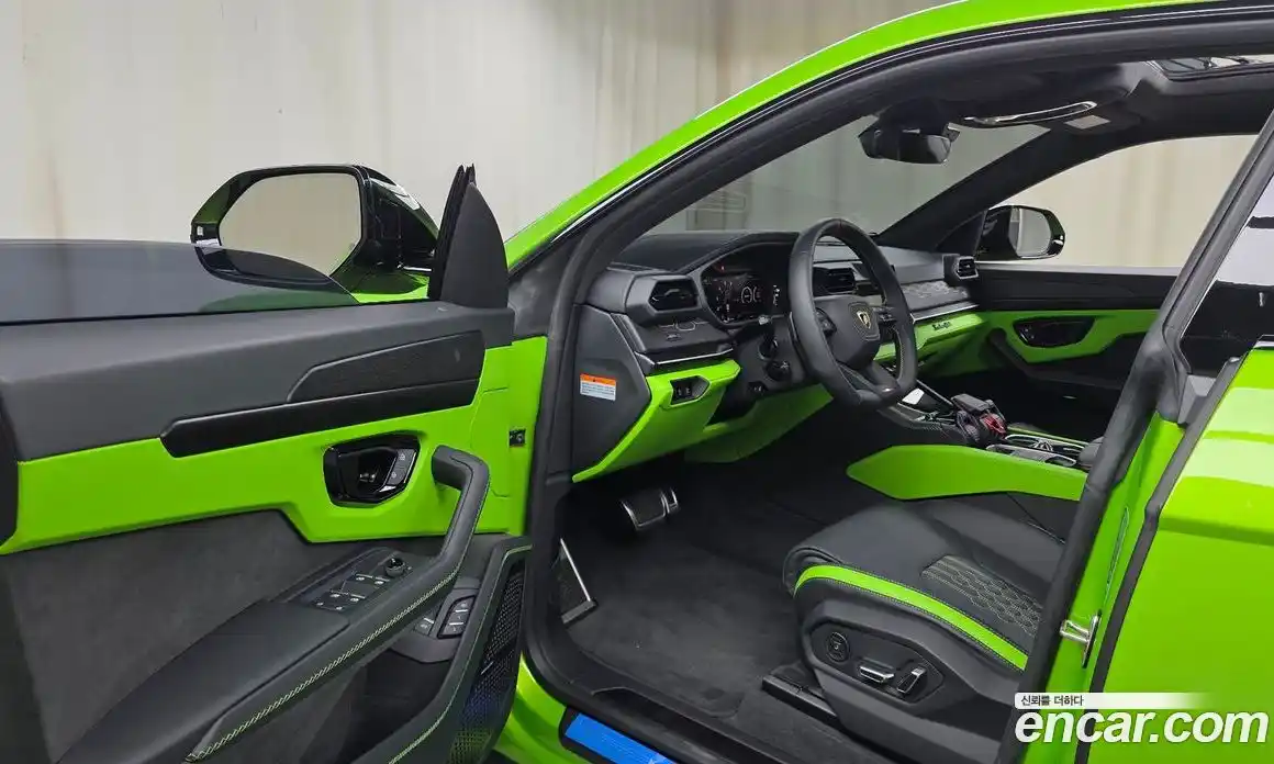 Lamborghini Urus 2025 4.0 гидро в Москве № 320715, фото 10