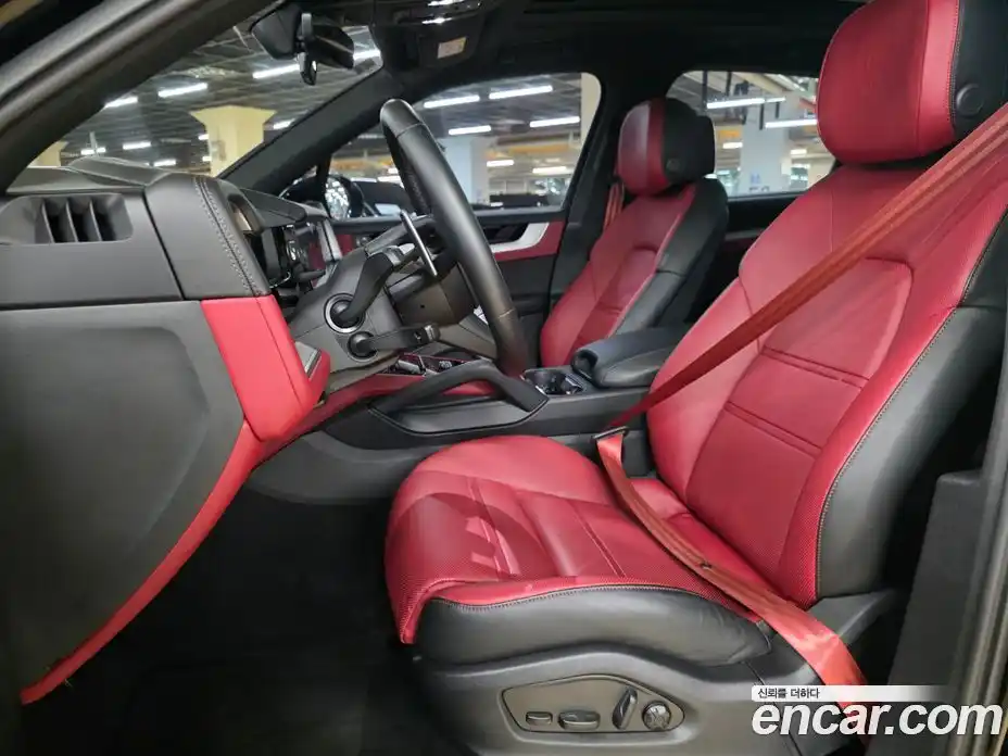 Porsche Cayenne 2024 3.0 гидро в Москве № 327382, фото 9