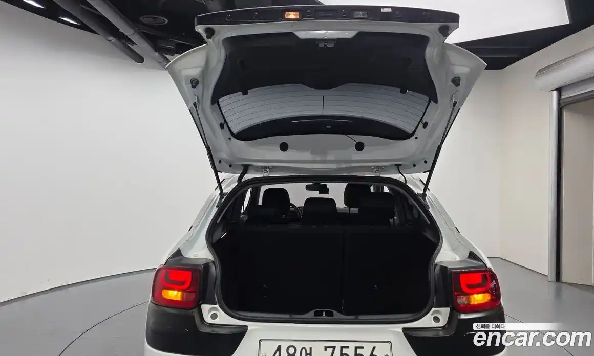 Citroen C4 Cactus 2018 1.6 гидро в Москве № 345099, фото 20