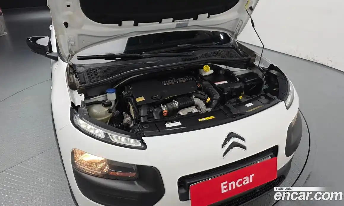 Citroen C4 Cactus 2018 1.6 гидро в Москве № 345099, фото 6