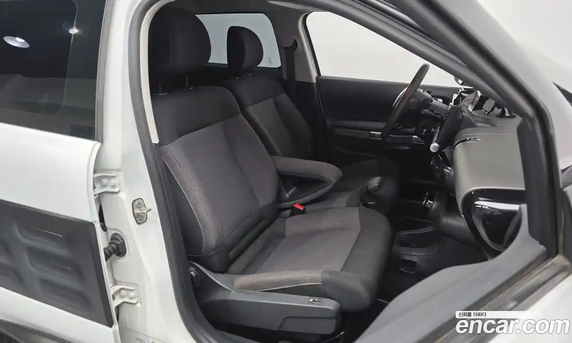 Citroen C4 Cactus 2018 1.6 гидро в Москве № 345099, фото 10
