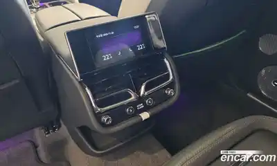 Bentley Bentayga 2025 4.0 гидро в Москве № 366415, миниатюра 8