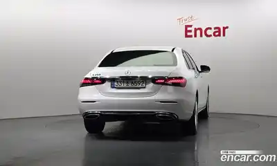 Mercedes-Benz E-Class 2021 2.0 гидро, миниатюра 4