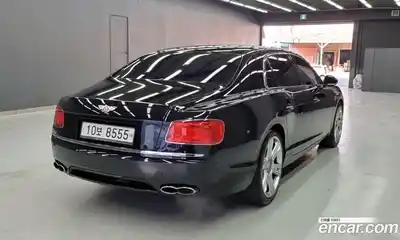 Bentley Flying Spur 2018 4.0 гидро в Москве № 387294, миниатюра 3