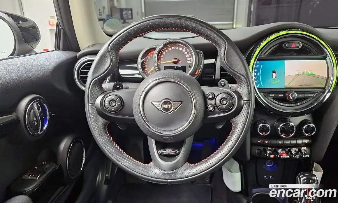 Mini Cooper 2019 2.0 гидро в Москве № 392633, фото 13