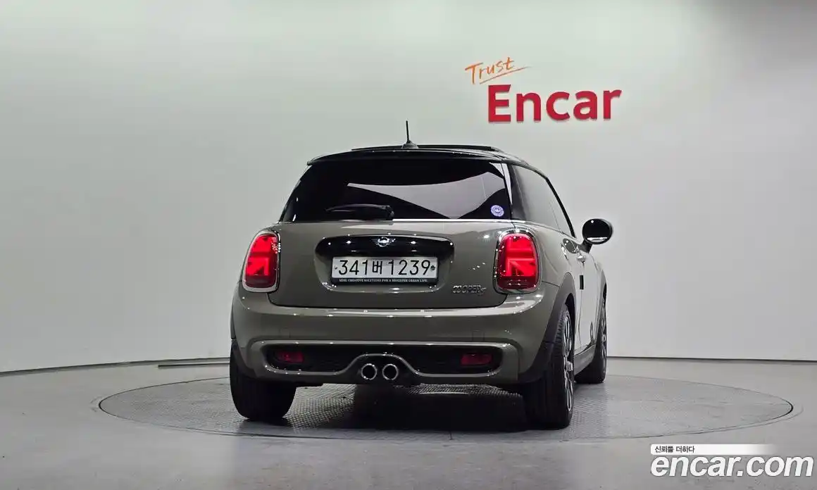 Mini Cooper 2019 2.0 гидро в Москве № 392633, фото 4