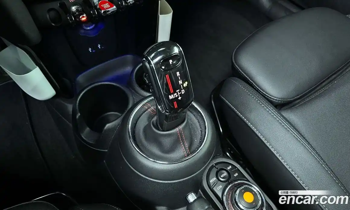 Mini Cooper 2019 2.0 гидро в Москве № 392633, фото 9