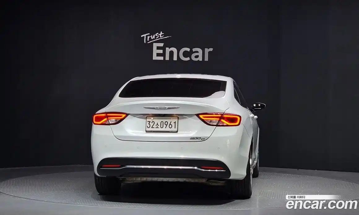 Chrysler 200 2015 2.4 гидро в Москве № 407483, фото 4