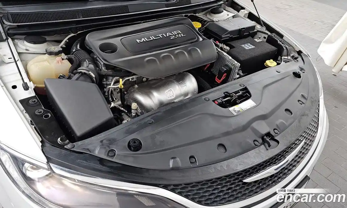 Chrysler 200 2015 2.4 гидро в Москве № 407483, фото 6
