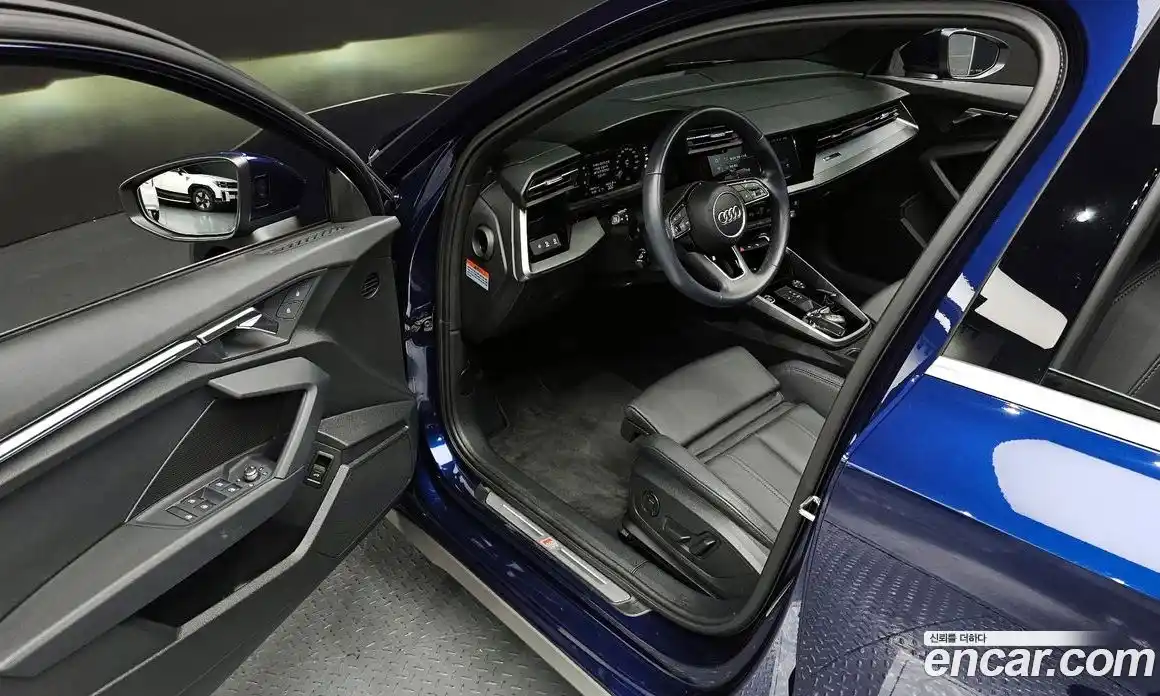 Audi A3 2023 2.0 гидро в Москве № 496154, фото 11