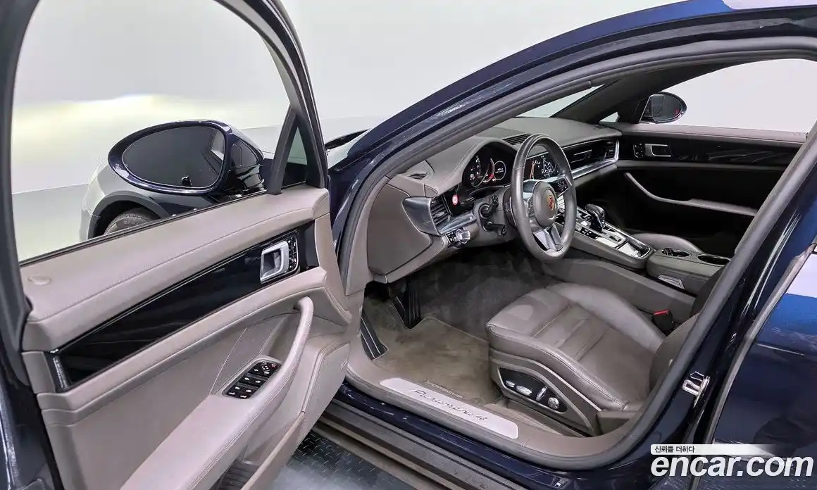 Porsche Panamera 2018 3.0 гидро в Москве № 498293, фото 11