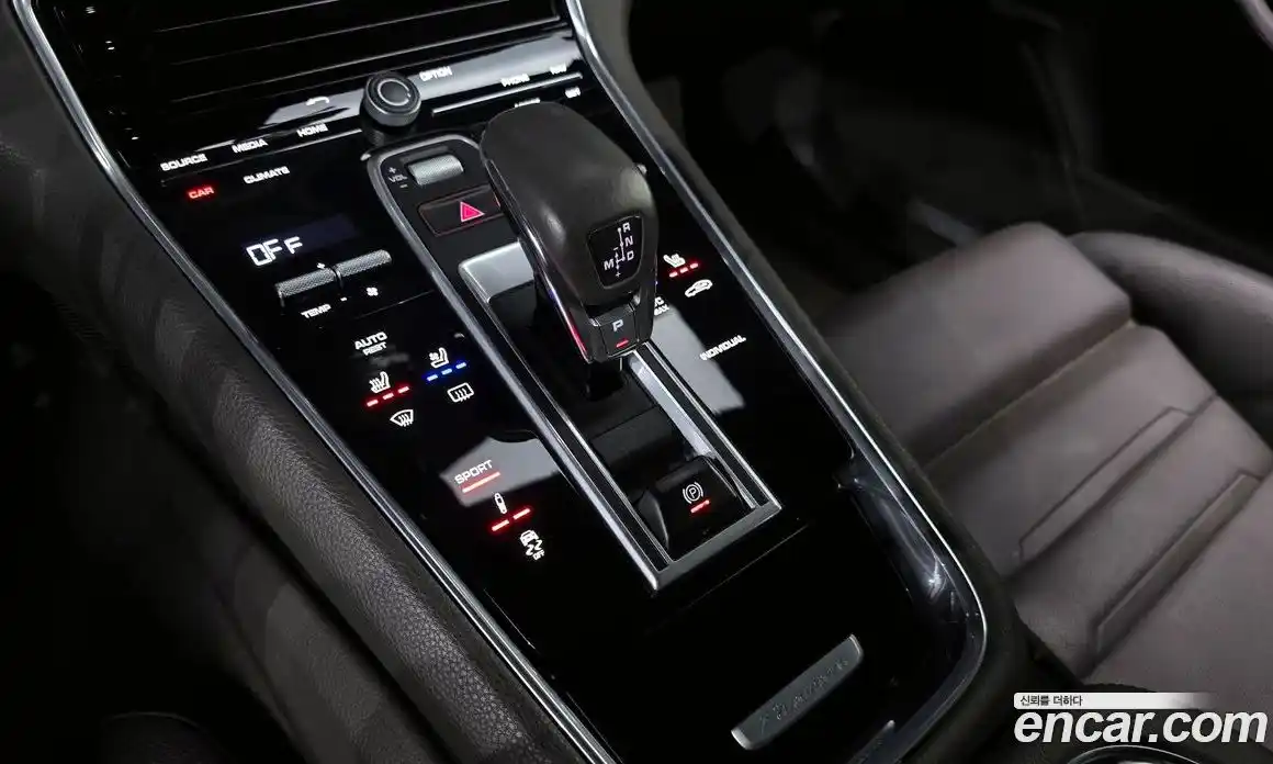Porsche Panamera 2018 3.0 гидро в Москве № 498293, фото 9