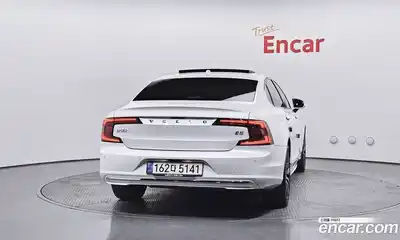 Volvo S90 2022 2.0 гидро в Москве № 593599, миниатюра 4