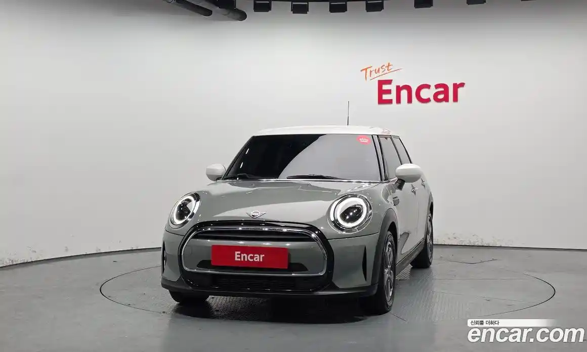 Mini Cooper 2022 1.5 гидро в Москве № 595008, фото 3