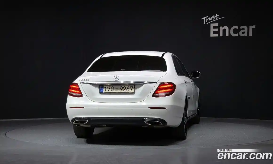 Mercedes-Benz E-Class 2019 2.0 гидро, фото 4